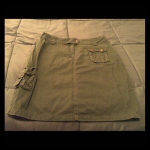 ARMY GREEN MINI SKIRT